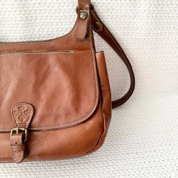 Patricia Nash London Heritage Collection Cognac Smooth Leather Saddle Crossbody - Picture 2 of 16